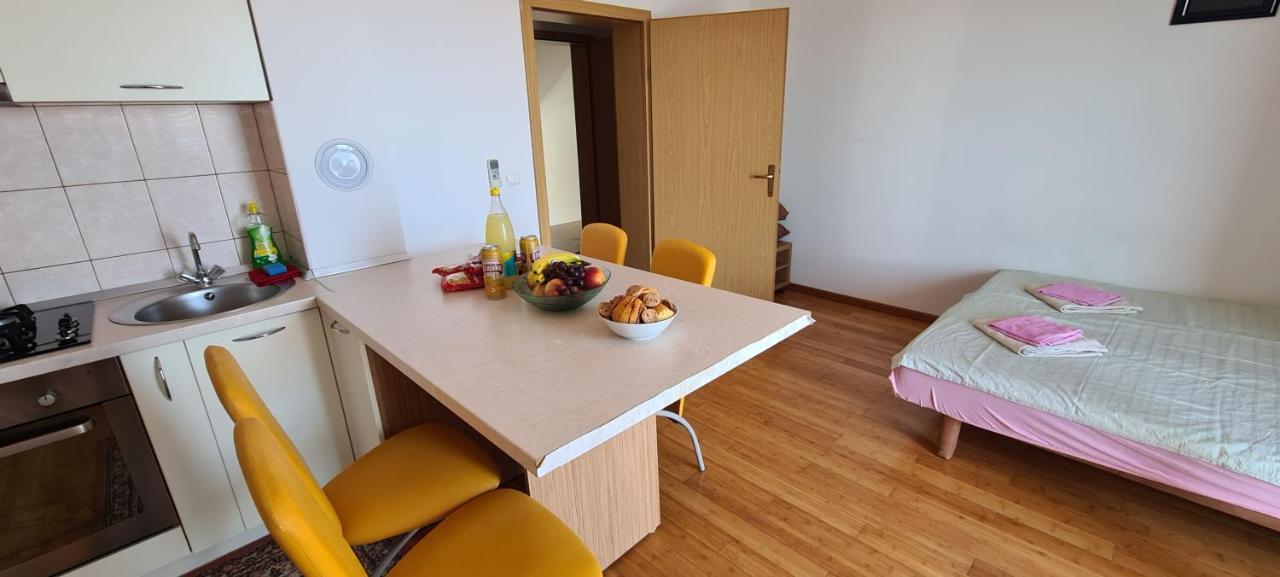 Apartmani Gizela 多恩基瑟盖特 外观 照片